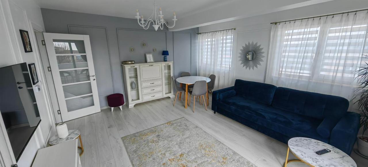 Apartament 1 Mai Bloc Nou-Self Check-In Craiova Esterno foto