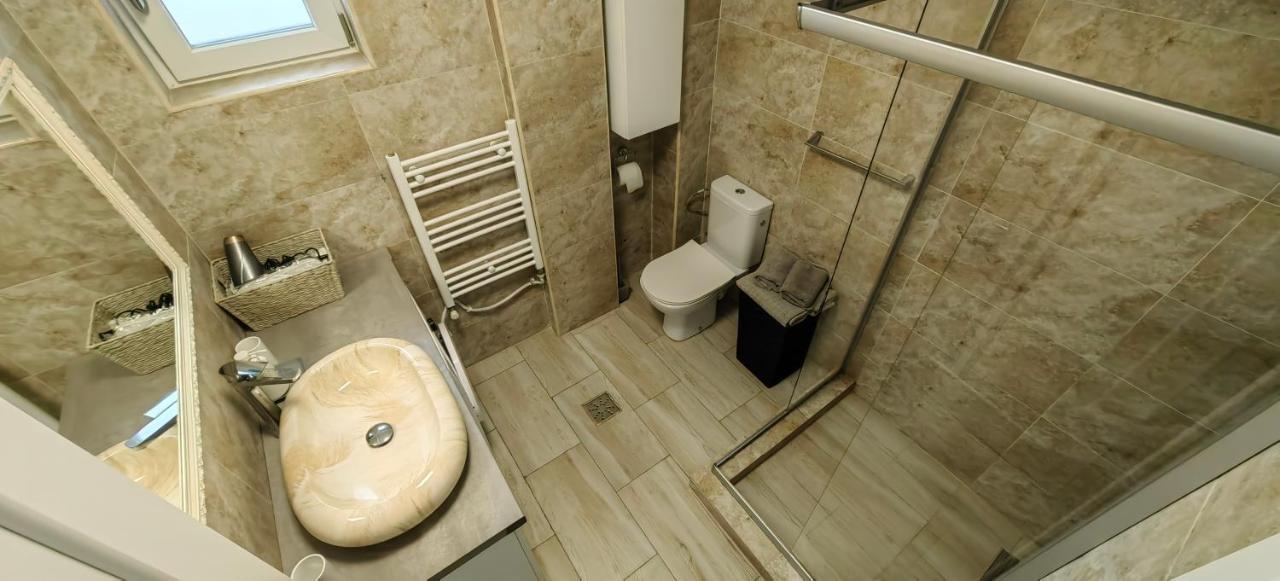 Apartament 1 Mai Bloc Nou-Self Check-In Craiova Esterno foto